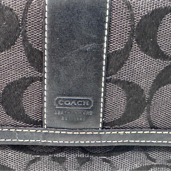 Preowned Coach Signature Black Wallet - Picture 3 of 9